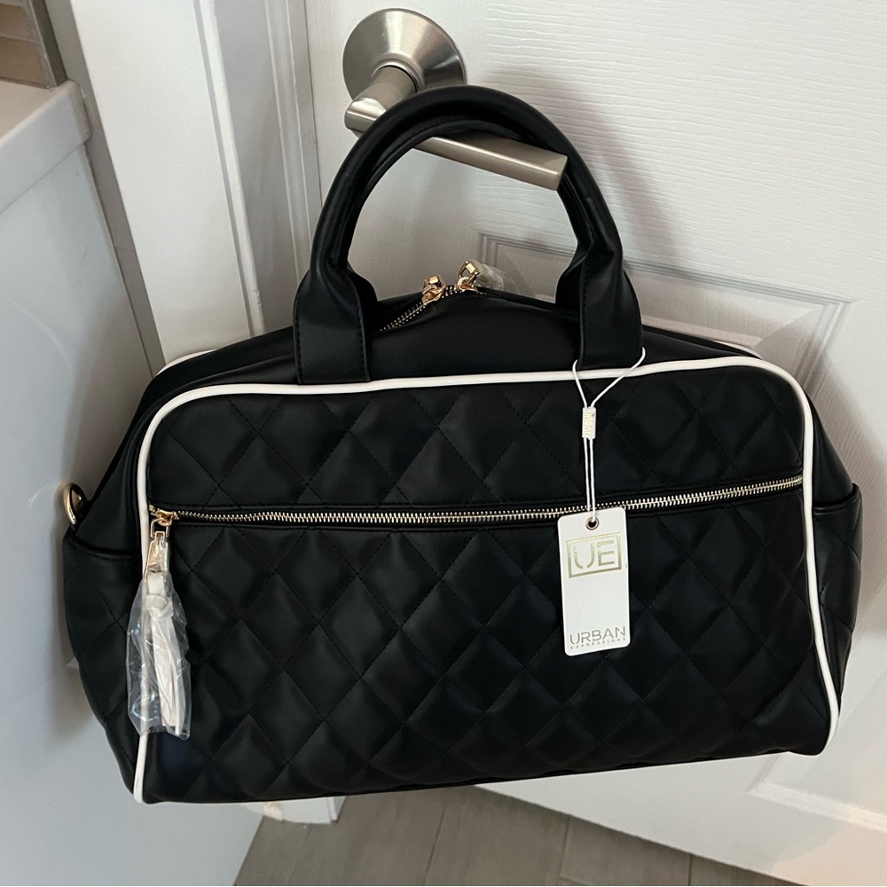 NWT urban expressions black vegan bag.  Perfect for daily use or weekend travel.